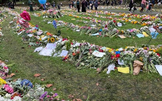 Flowers laid in tribute to Queen Elizabeth II in Green Park