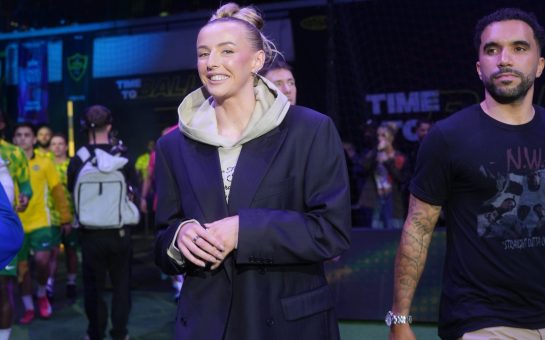 Chloe Kelly walks out ahead of her players before her match against Yanited
